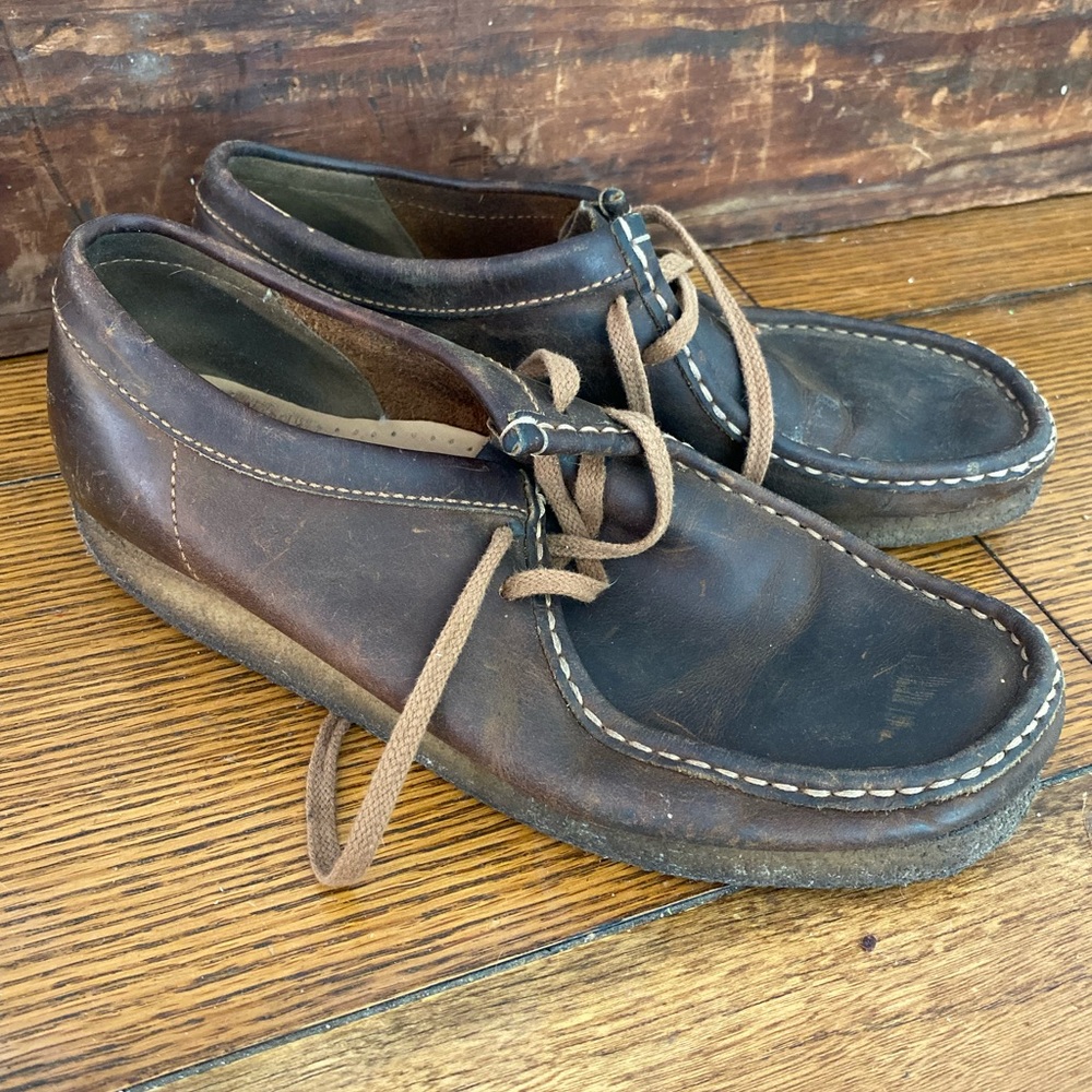 Clarks Wallabees